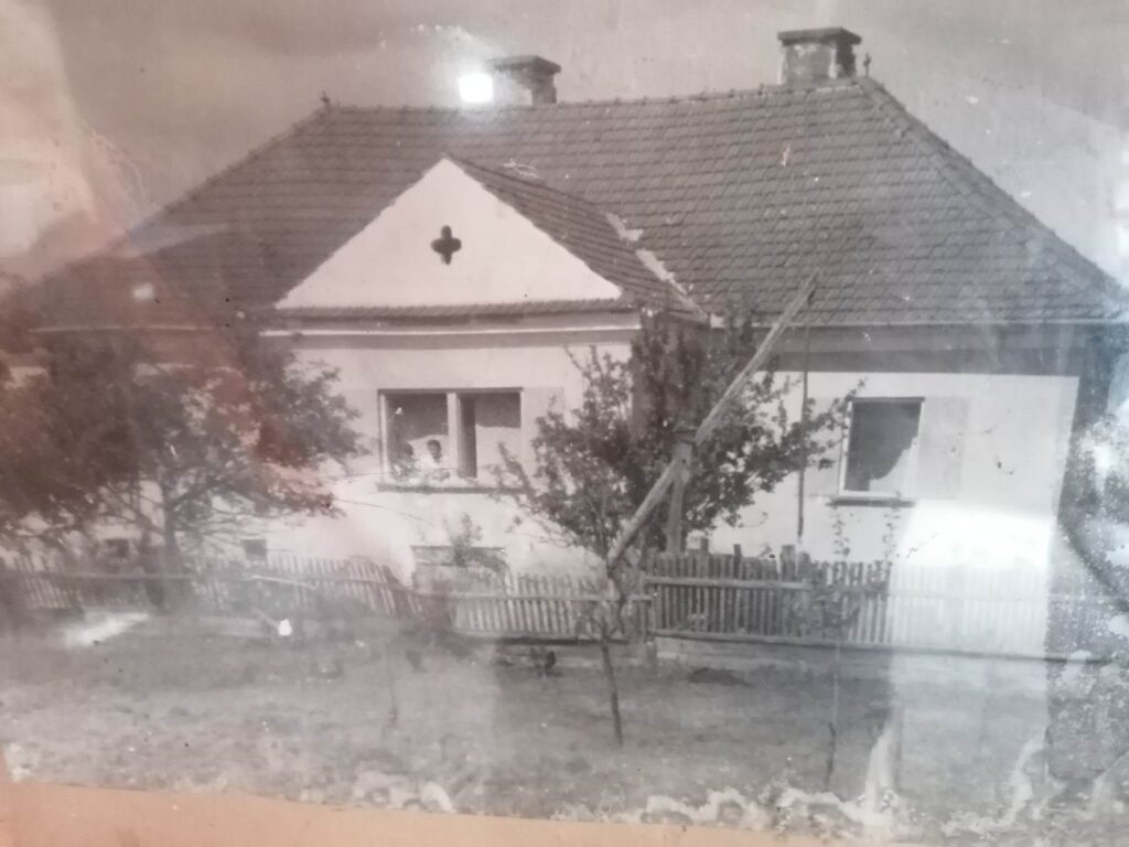 A ház a hatvanas években (korabeli fénykép)